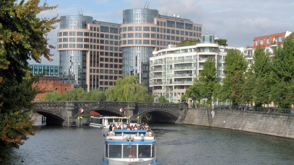 Ministerien an der Spree