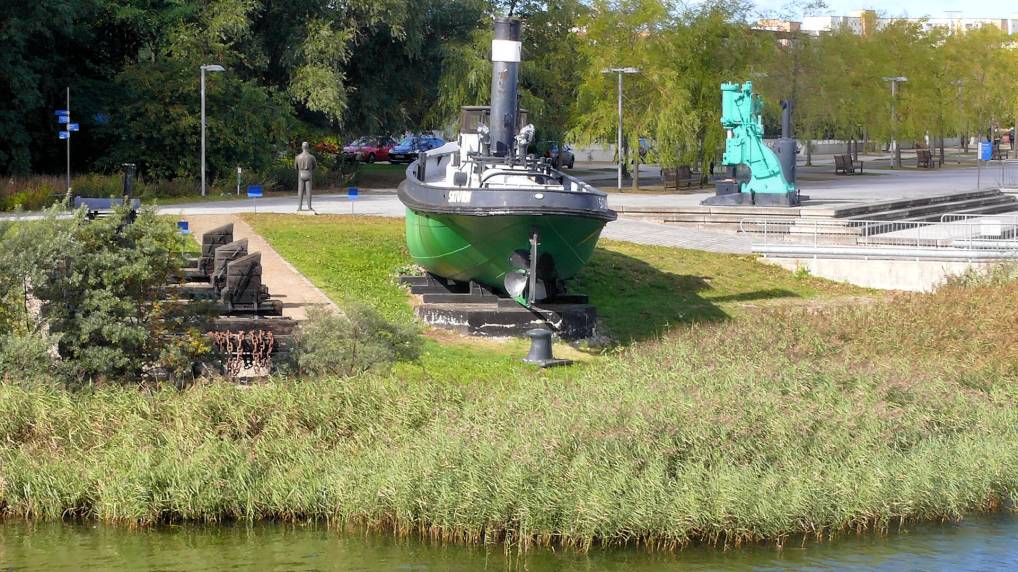 Der IGA-Park und Dampfschlepper SATURN