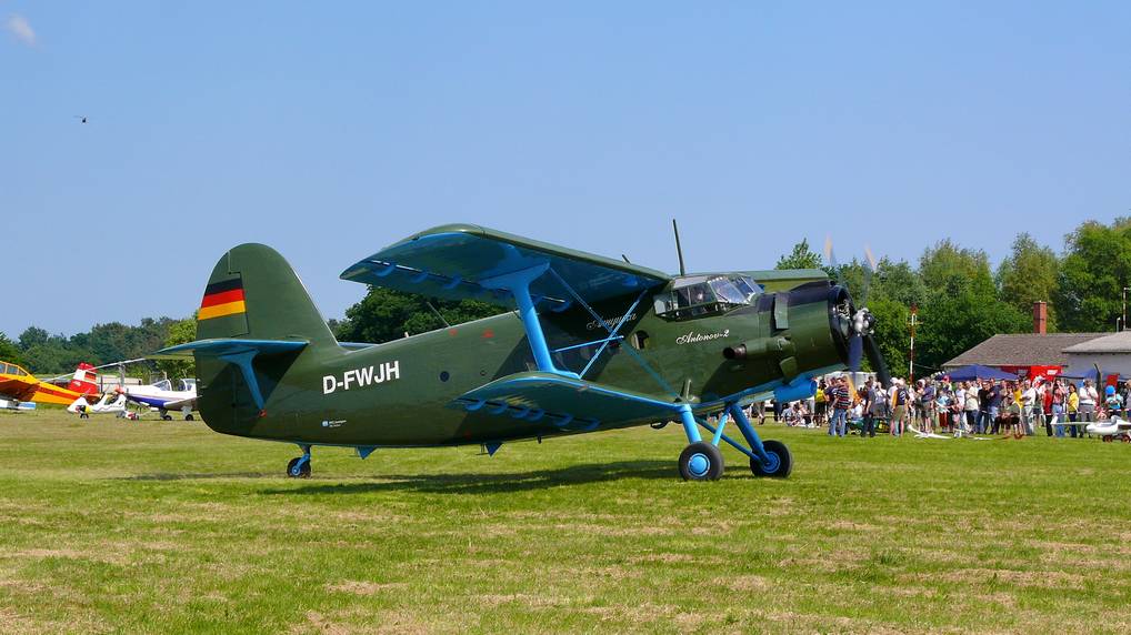 Antonov AN-2