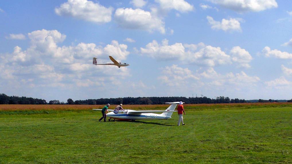 Flugplatz Purkshof und Foka-5